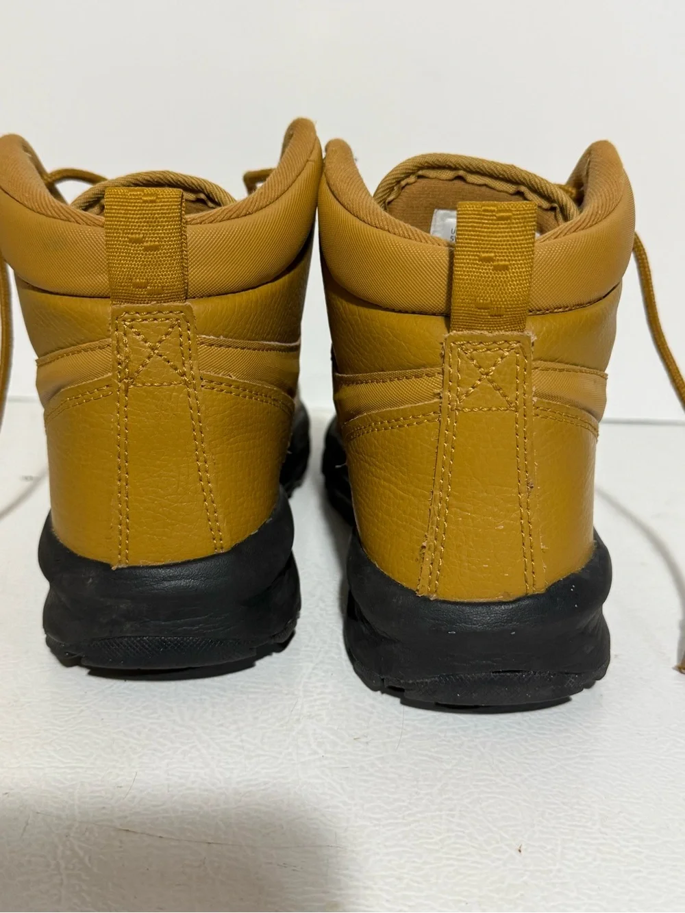 Nike Manoa Kids Wheat Brown leather High-Top Boots